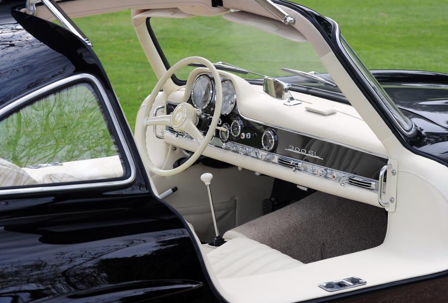 Интерьер Mercedes-Benz 300 SL 1955 года  (фото 95 из 233)